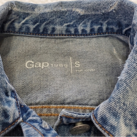 Gap 1969 Distressed Jean Vest Sz Small - Picture 6 of 6
